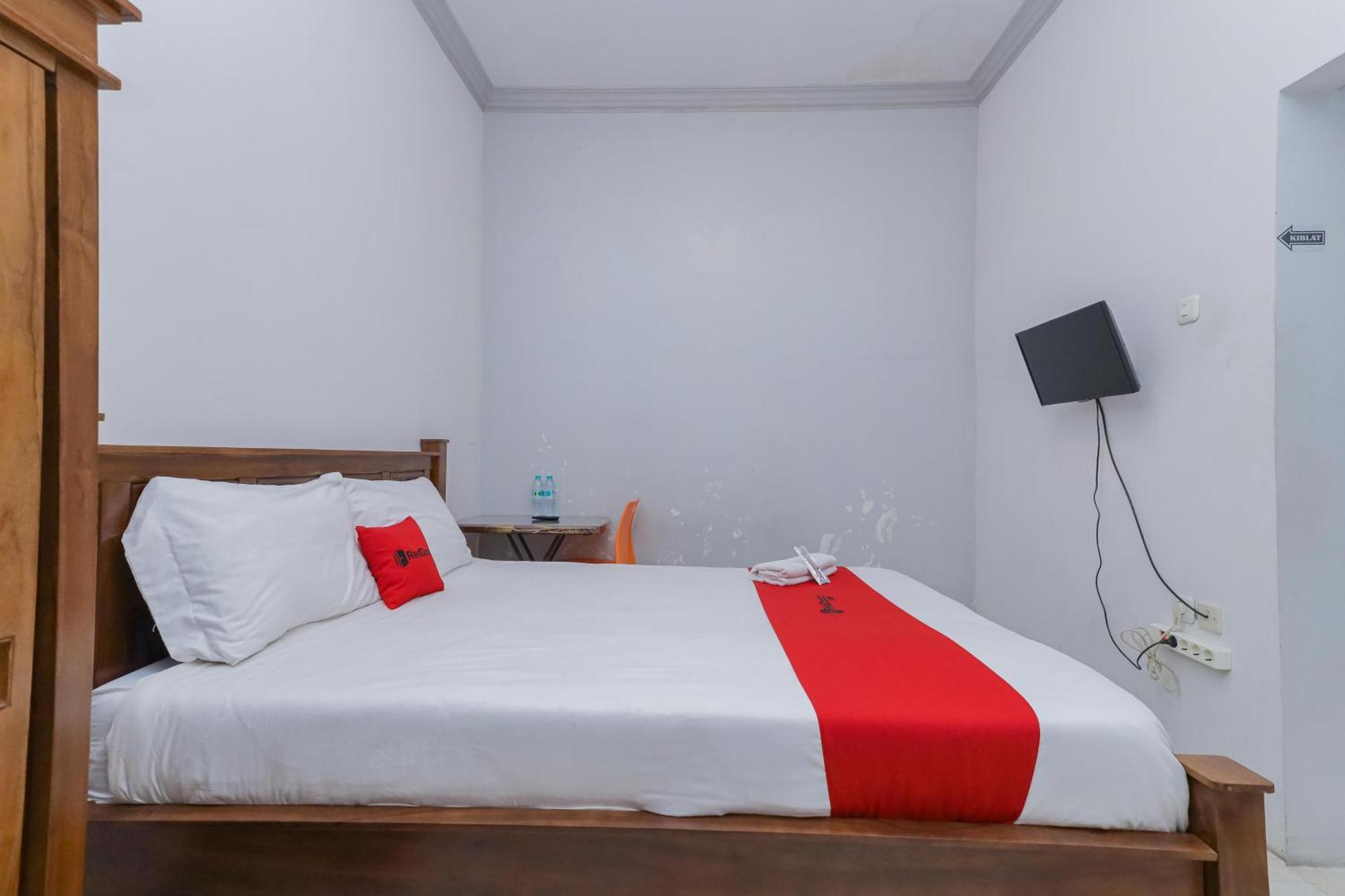 Reddoorz At Pondok Candra سورابايا المظهر الخارجي الصورة