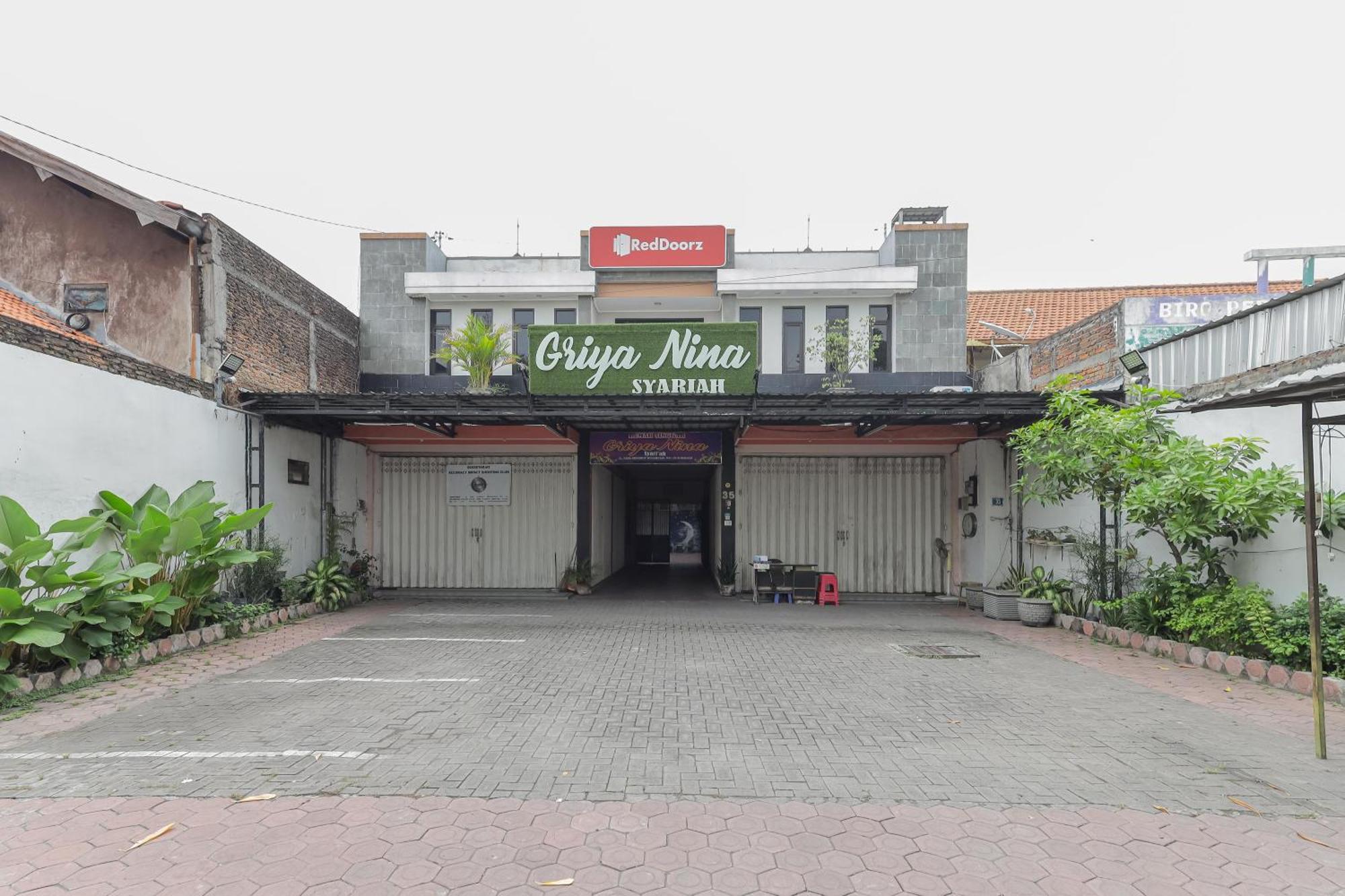 Reddoorz At Pondok Candra سورابايا المظهر الخارجي الصورة