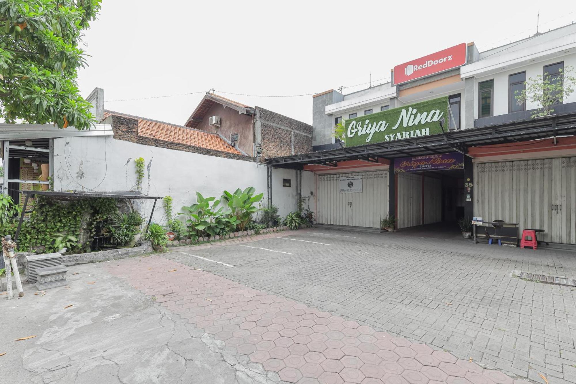 Reddoorz At Pondok Candra سورابايا المظهر الخارجي الصورة